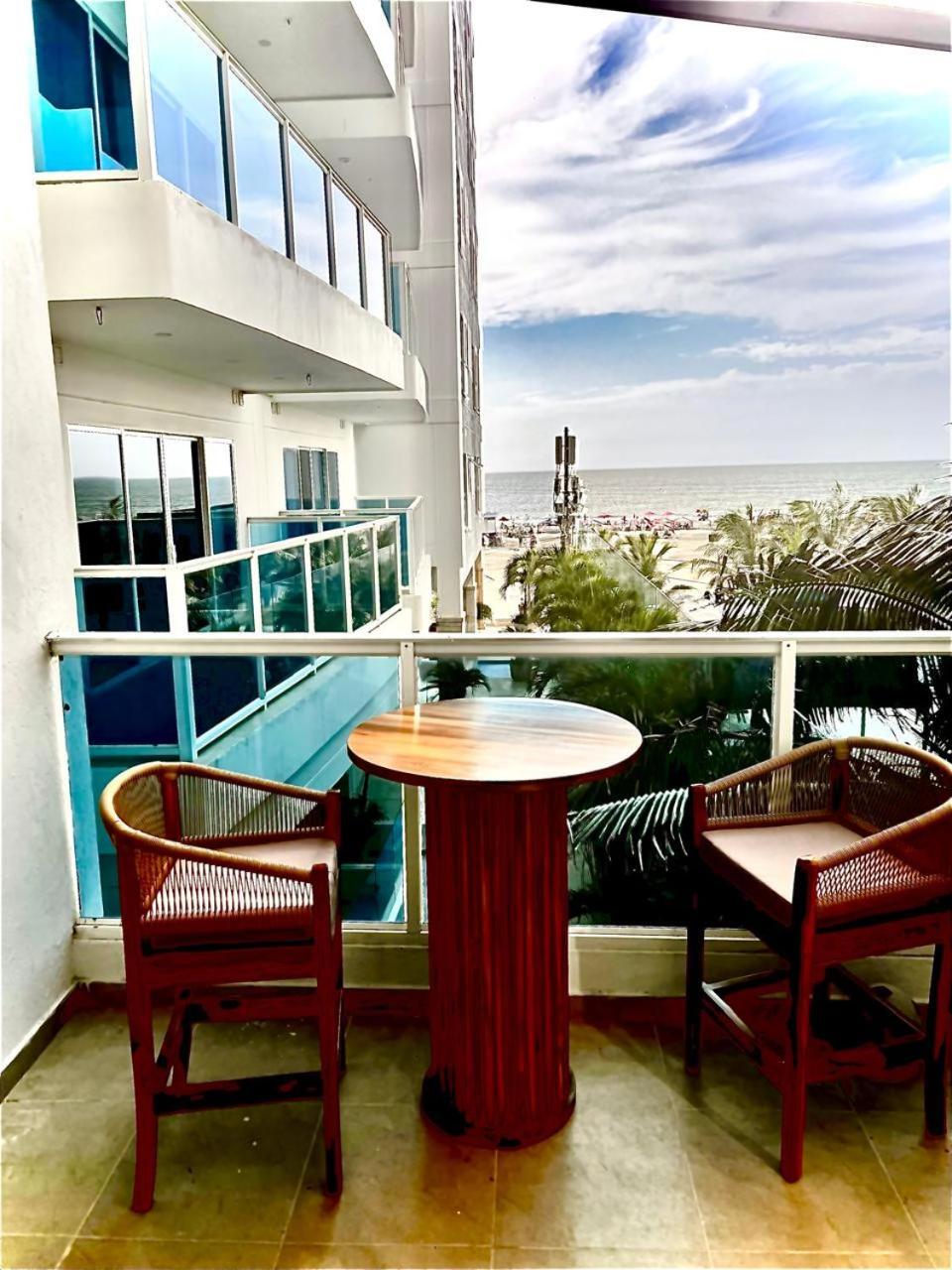 Apartamento Aire Puro Frente Al Mar Edificio Sunshine Cartagena